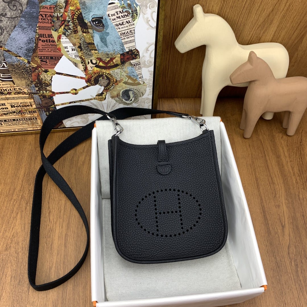 Bolsa Hermès Mini Evelyn 17cm Clemence