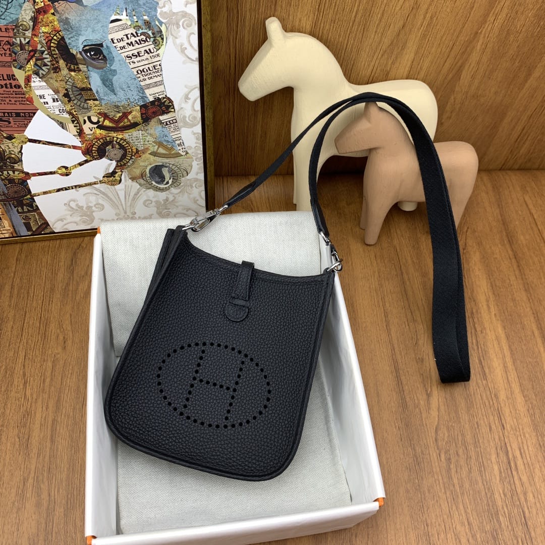 Bolsa Hermès Mini Evelyn 17cm Clemence