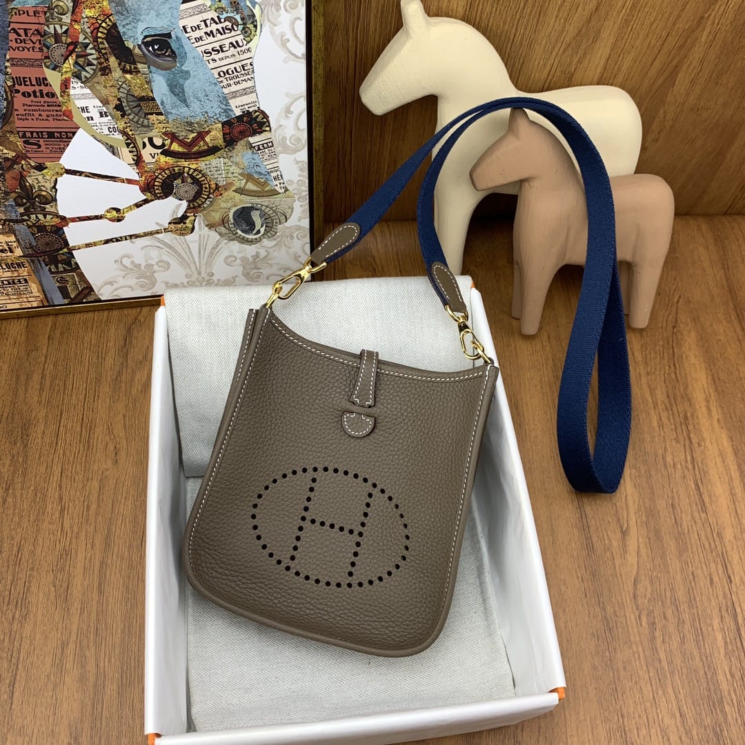 Bolsa Hermès Mini Evelyn 17cm Clemence