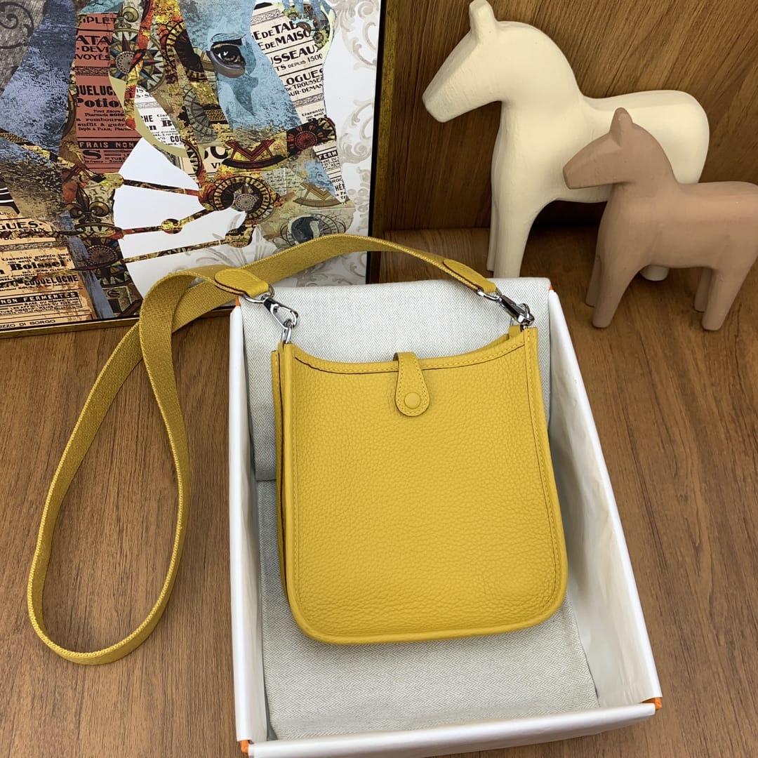 Bolsa Hermès Mini Evelyn 17cm Clemence 9D