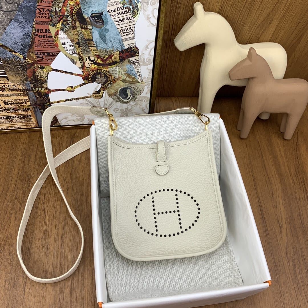 Bolsa Hermès Mini Evelyn 17cm Clemence