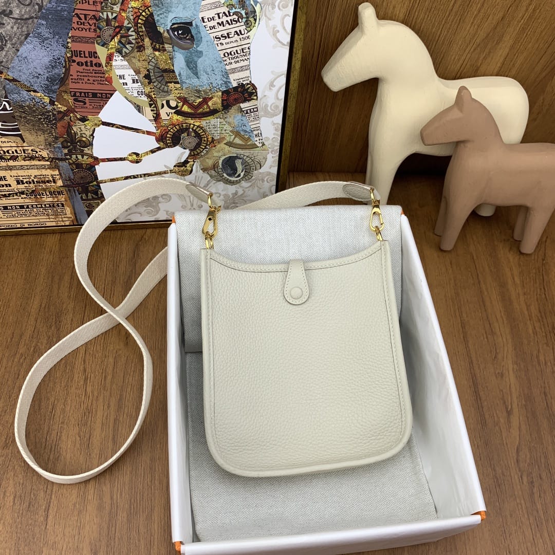 Bolsa Hermès Mini Evelyn 17cm Clemence