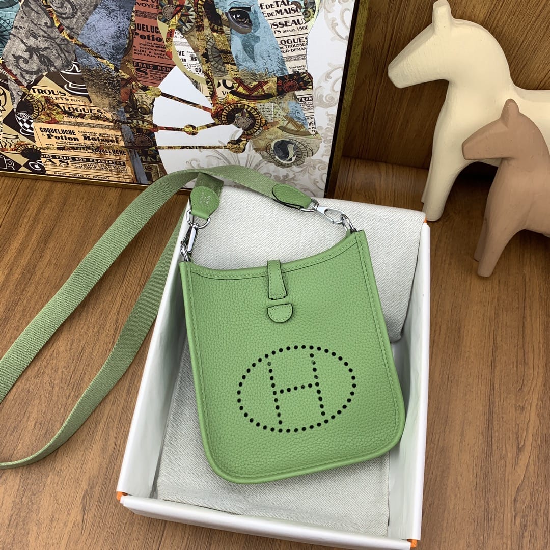Bolsa Hermès Mini Evelyn 17cm Clemence