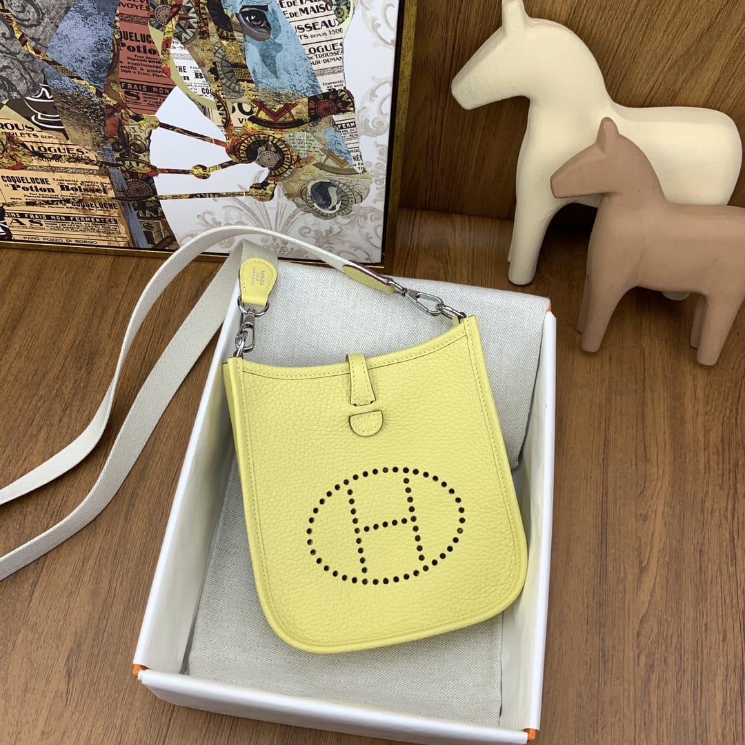 Bolsa Hermès Mini Evelyn 17cm Clemence