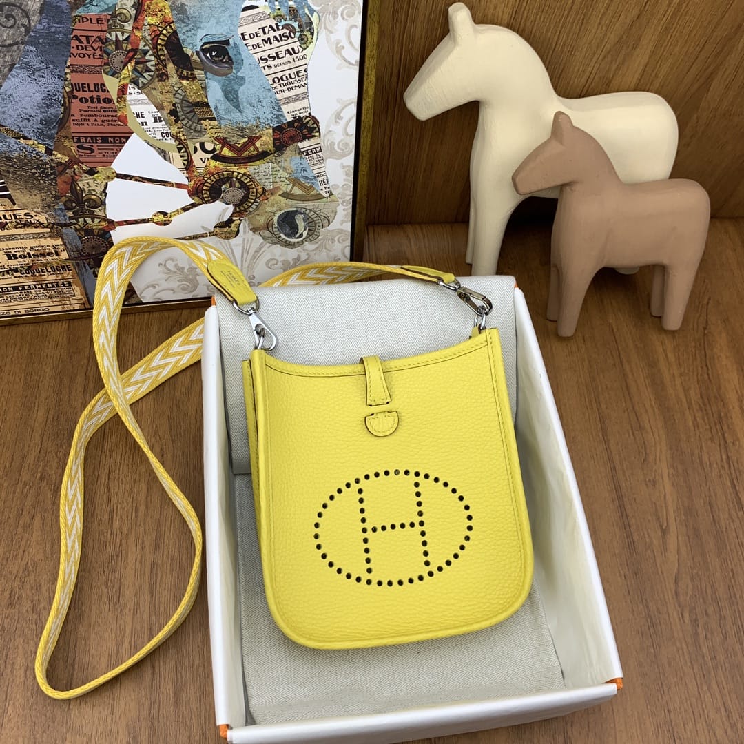 Bolsa Hermès Mini Evelyn 17cm Clemence