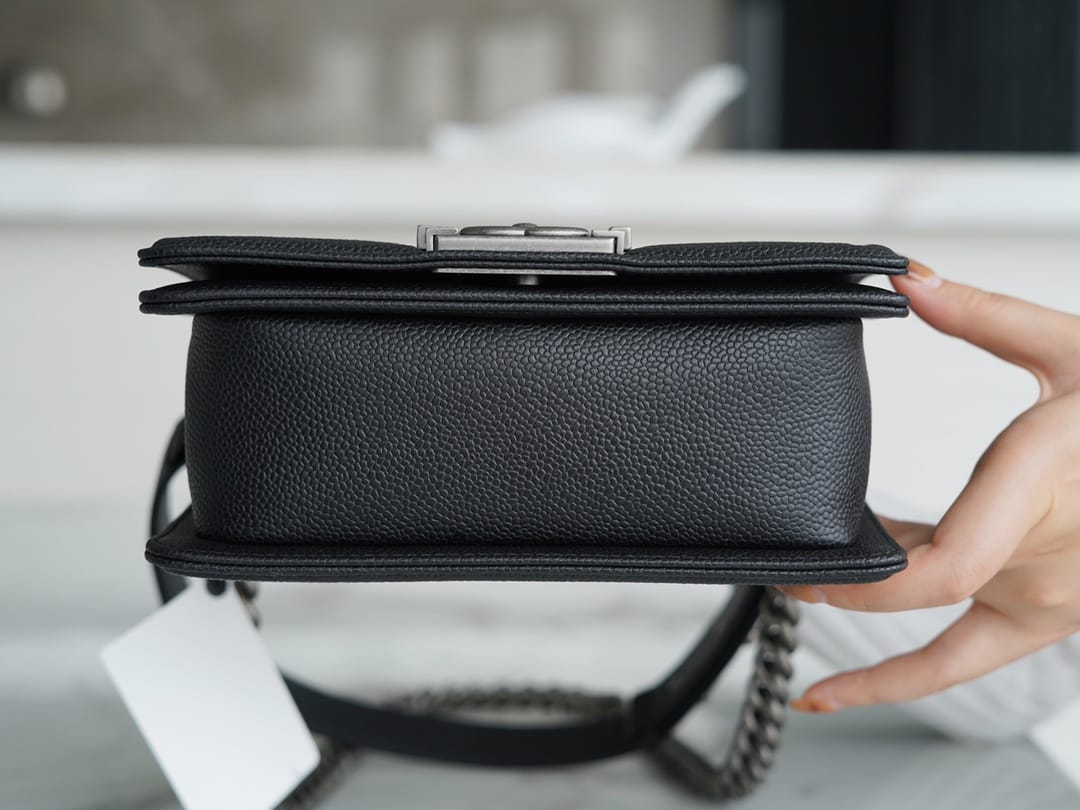 Bolsa CHANEL Leboy 25