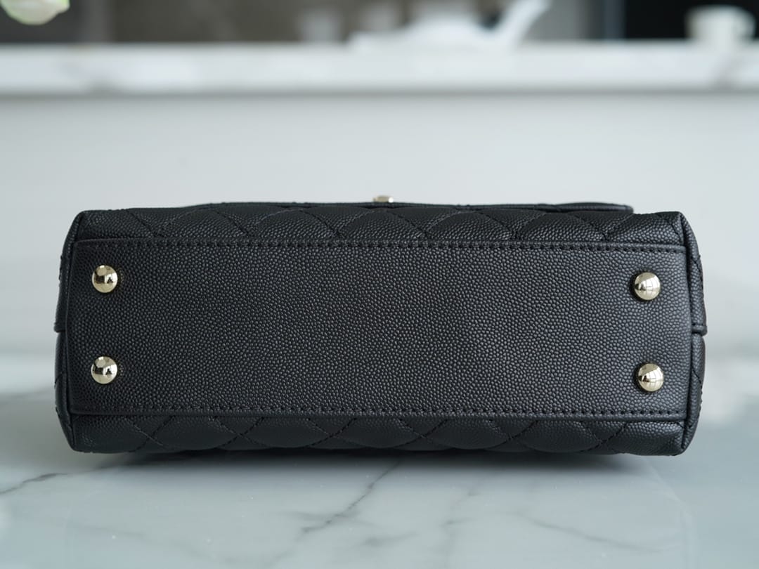 Bolsa CHANEL CoCo handle 24cm