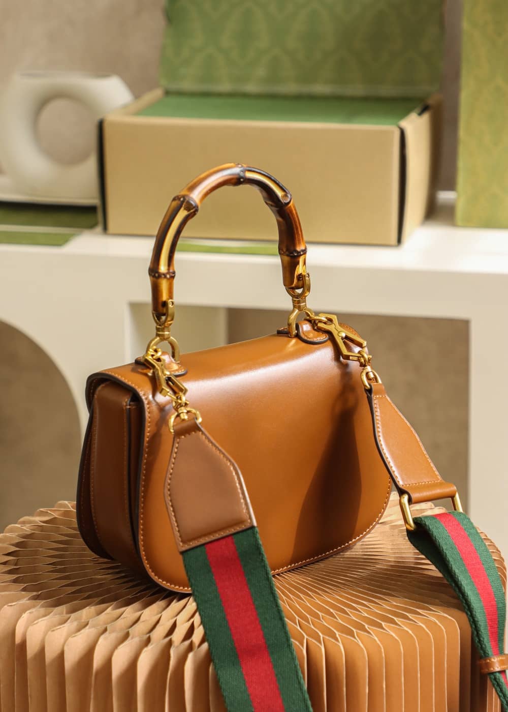 Bolsa Gucci Bamboo 1947 small top handle bag