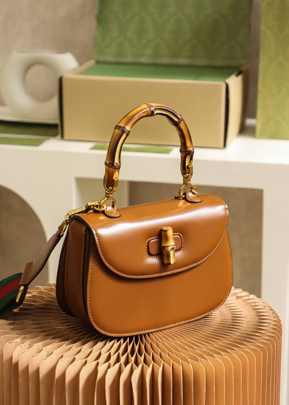 Bolsa Gucci Bamboo 1947 small top handle bag