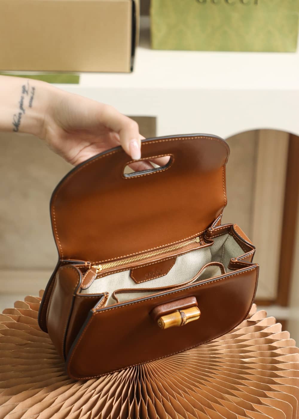 Bolsa Gucci Bamboo 1947 small top handle bag