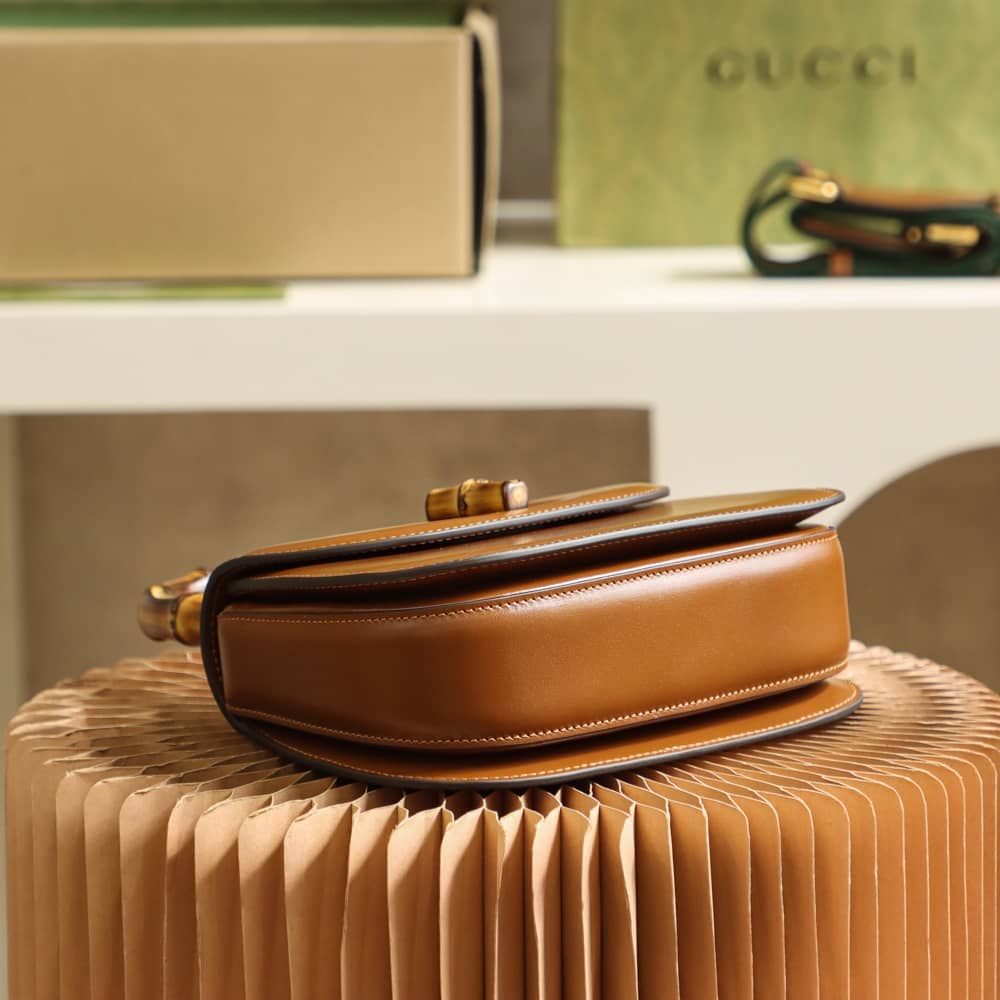 Bolsa Gucci Bamboo 1947 small top handle bag