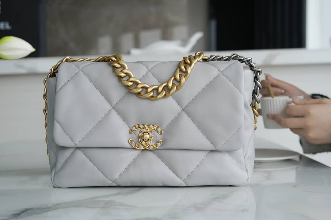 Bolsa CHANEL 30CM 19BAG