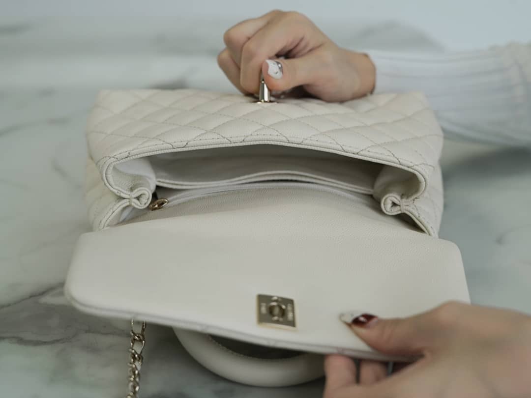 Bolsa CHANEL CoCo handle 24cm