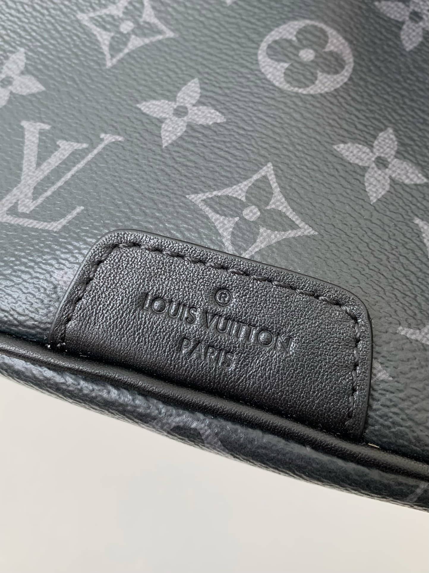 Pochete Louis Vuitton Discovery Bumbag PM