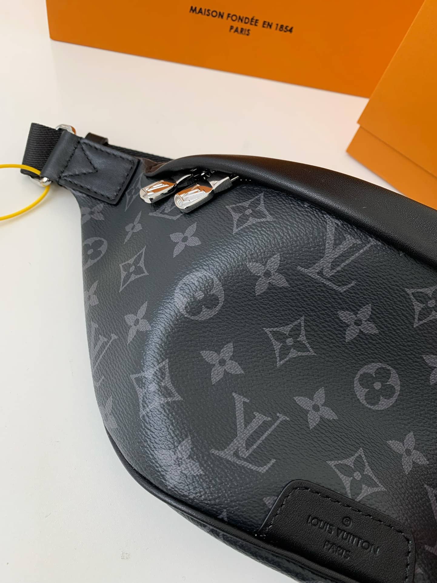 Pochete Louis Vuitton Discovery Bumbag PM