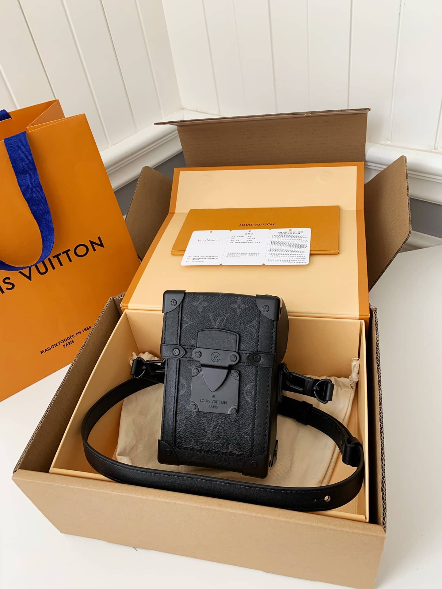Bolsa Louis Vuitton Vertical Trunk Wearable