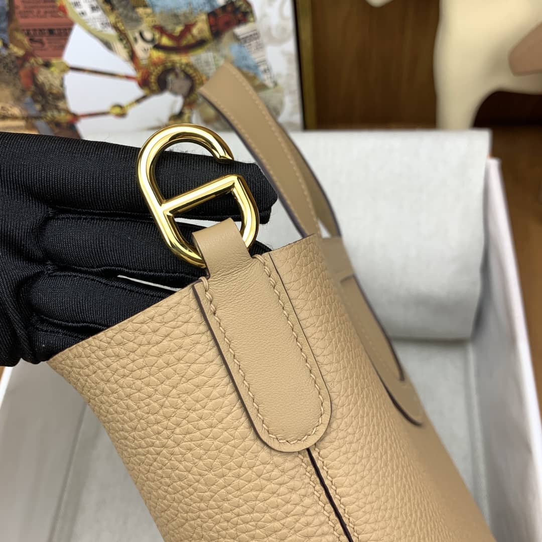 Bolsa Hermès 18cm in the loop