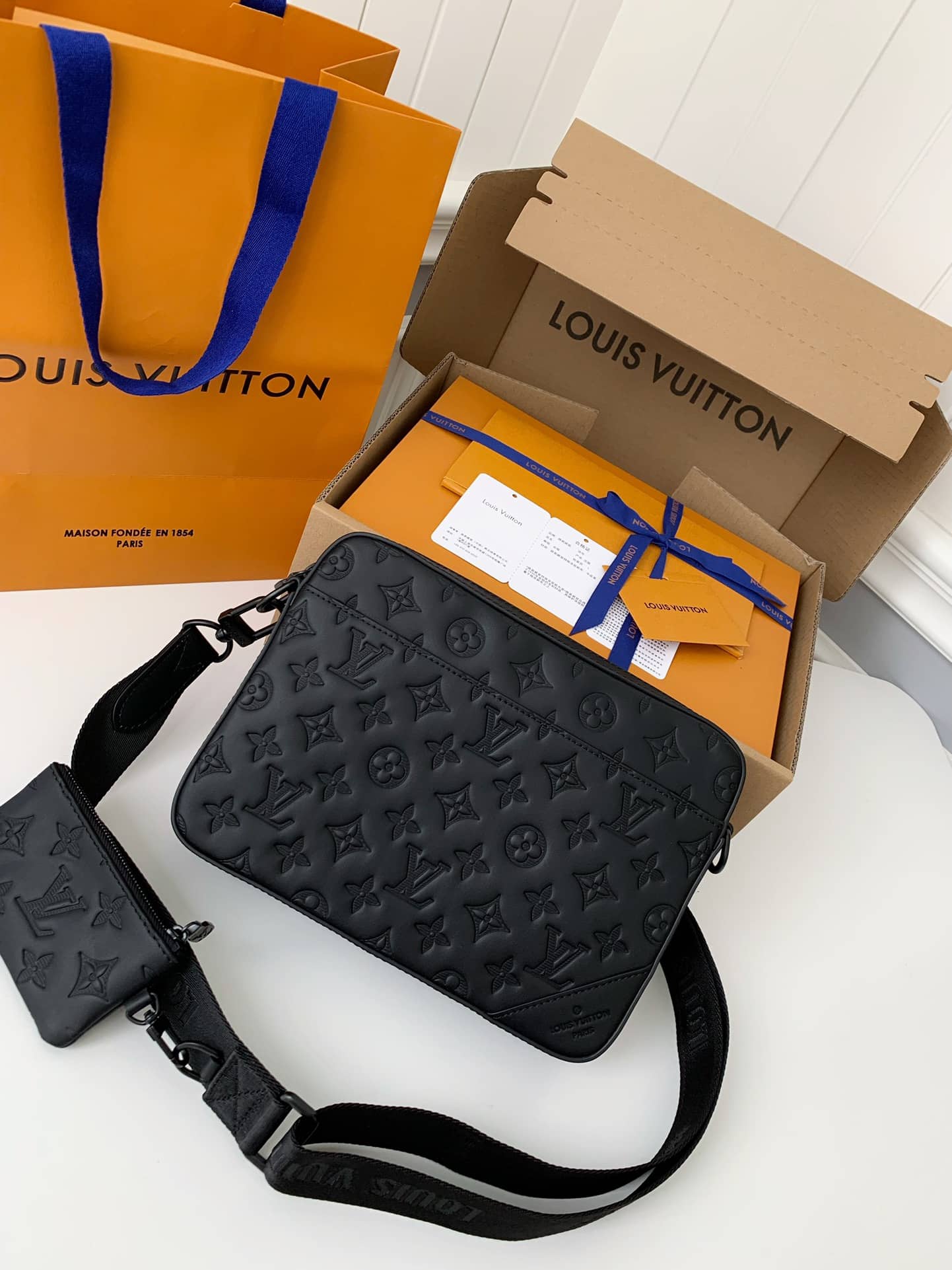 Bolsa Louis Vuitton Duo Messenger