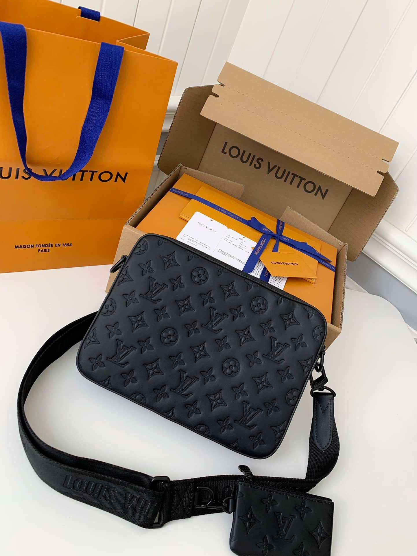 Bolsa Louis Vuitton Duo Messenger