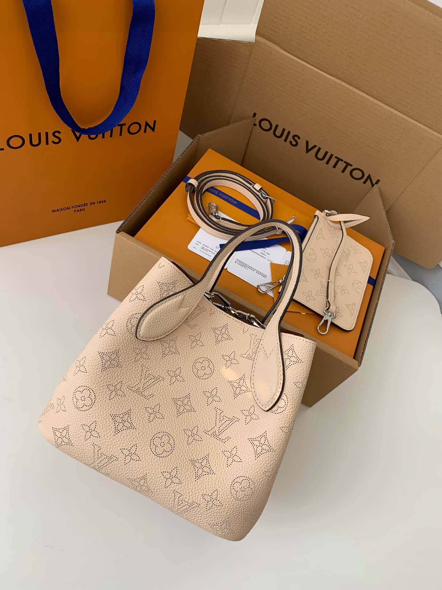 Bolsa Louis Vuitton BLOSSOM