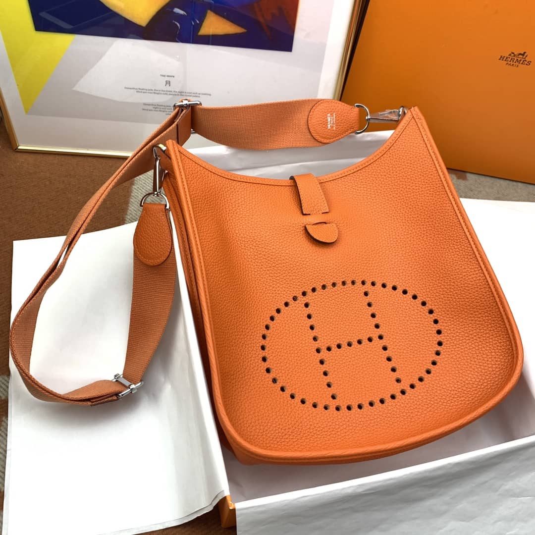 Bolsa Hermès Evelyn 28cm J7 Clemence TC