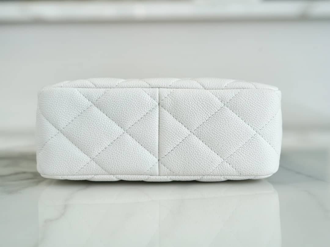 Bolsa CHANEL 23 HoBo