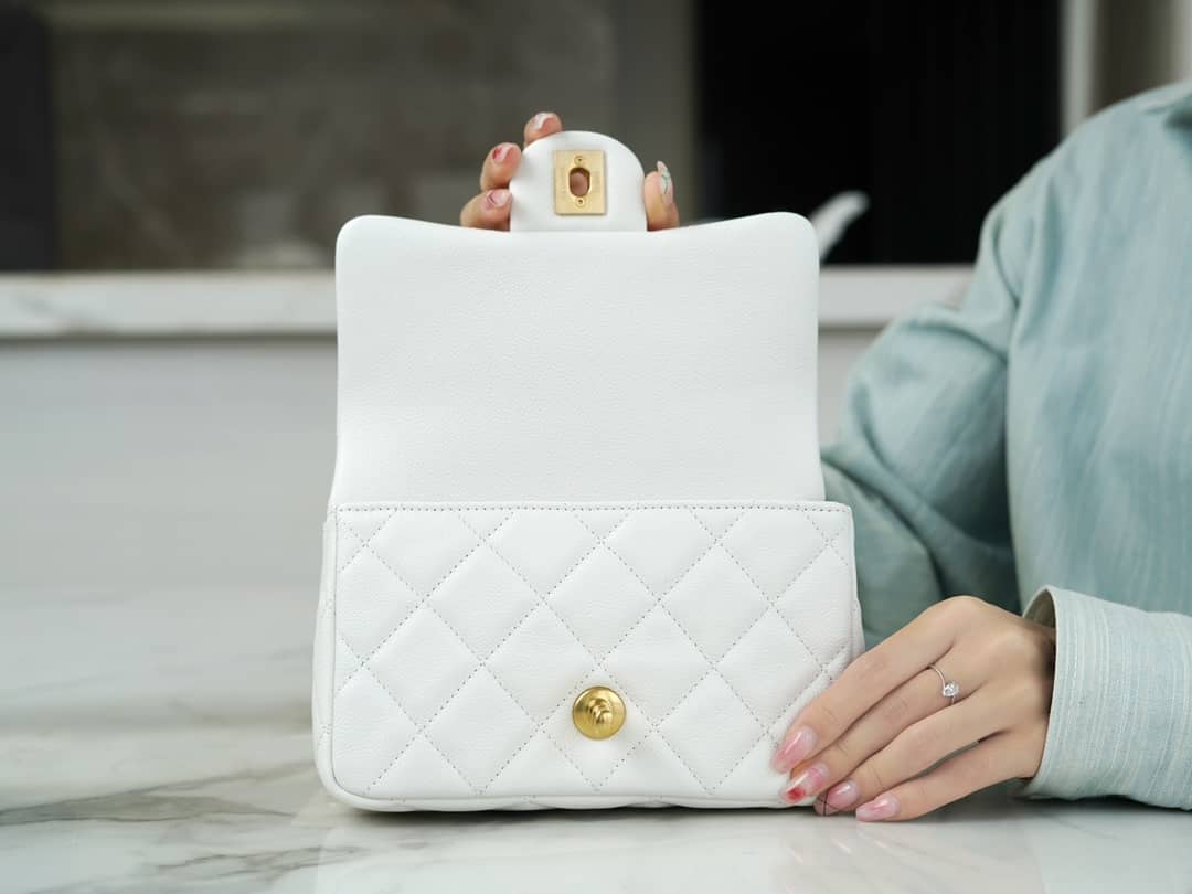 Bolsa CHANEL 23P