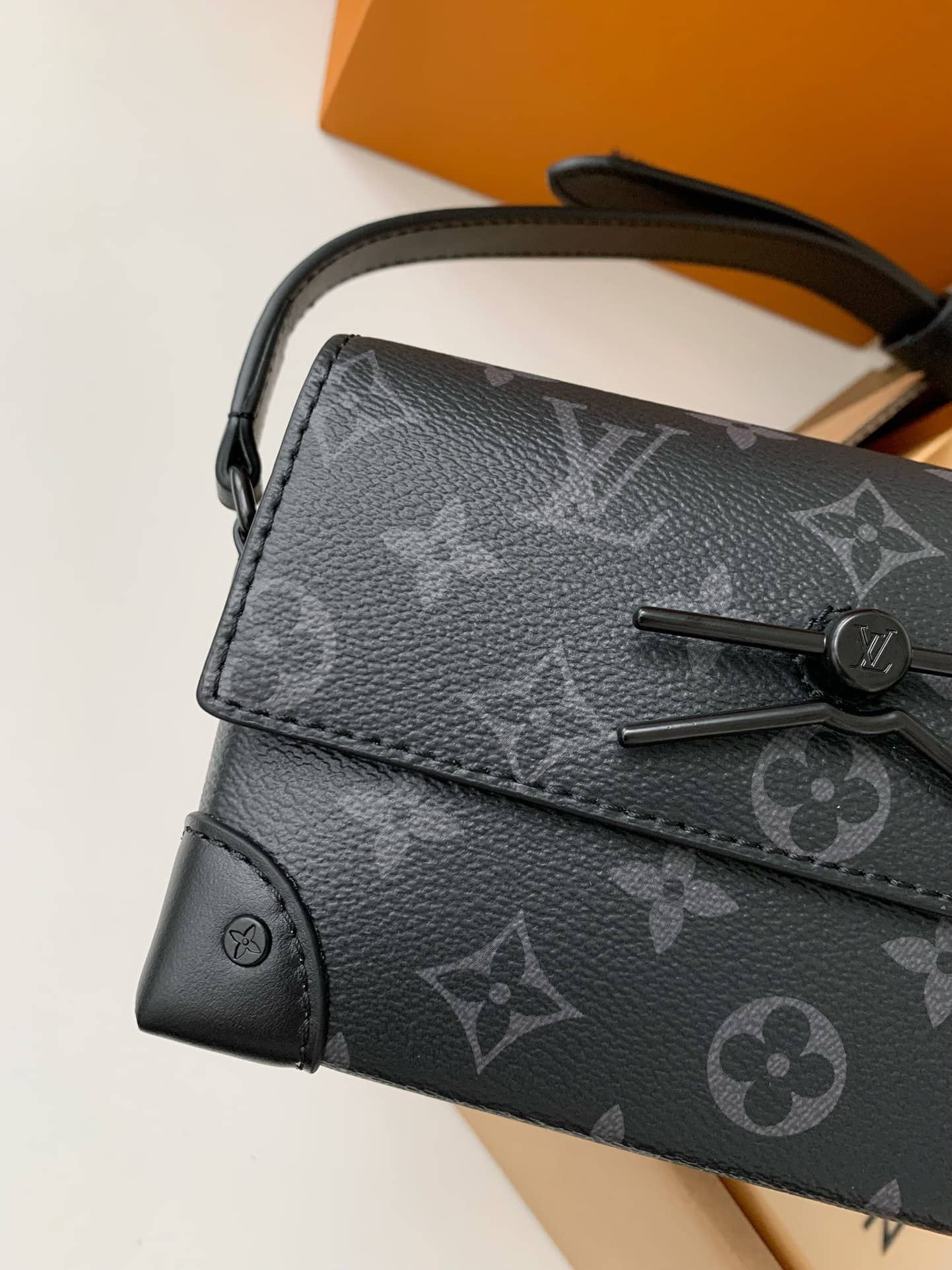 Bolsa Louis Vuitton Steamer Wearable Wallet