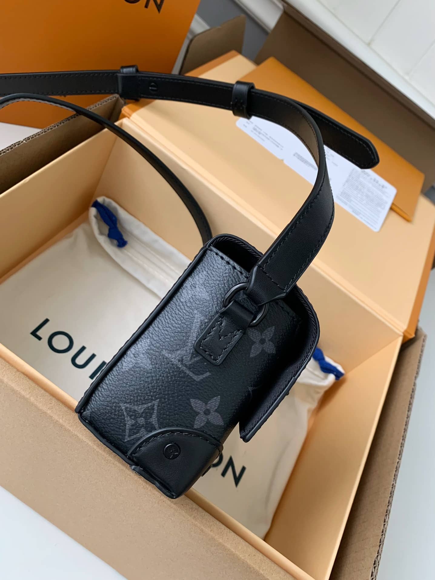 Bolsa Louis Vuitton Steamer Wearable Wallet
