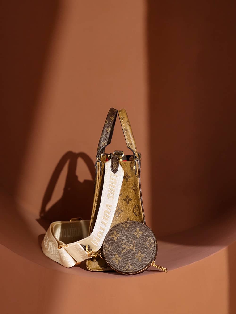 Bolsa Louis Vuitton OnTheGo PM