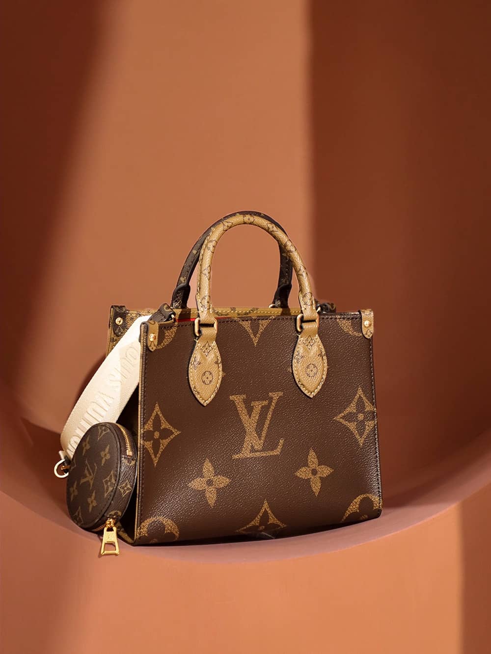 Bolsa Louis Vuitton OnTheGo PM
