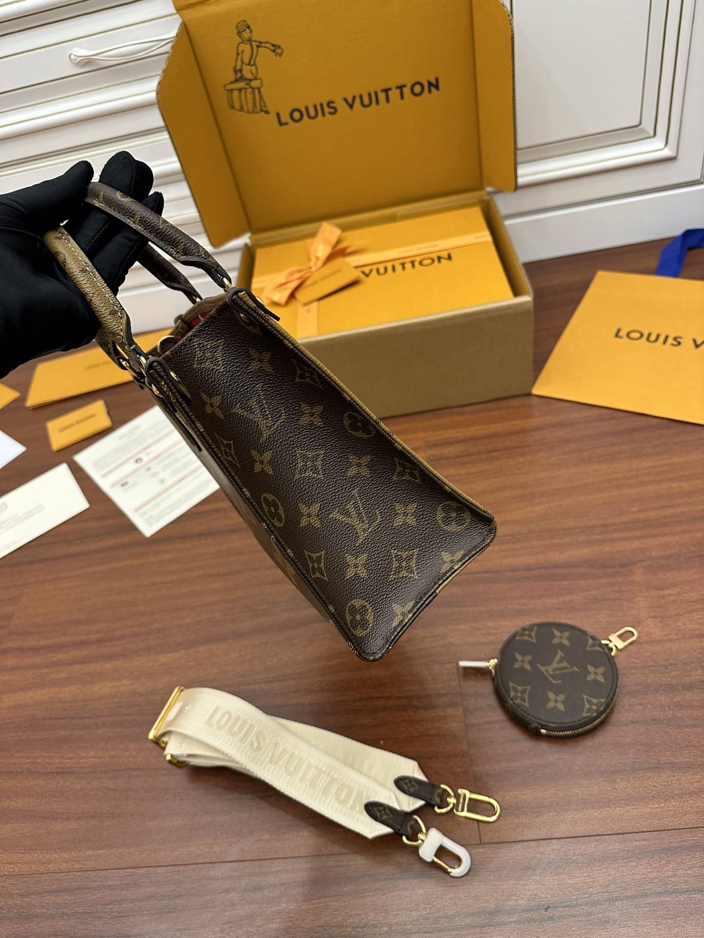 Bolsa Louis Vuitton OnTheGo PM