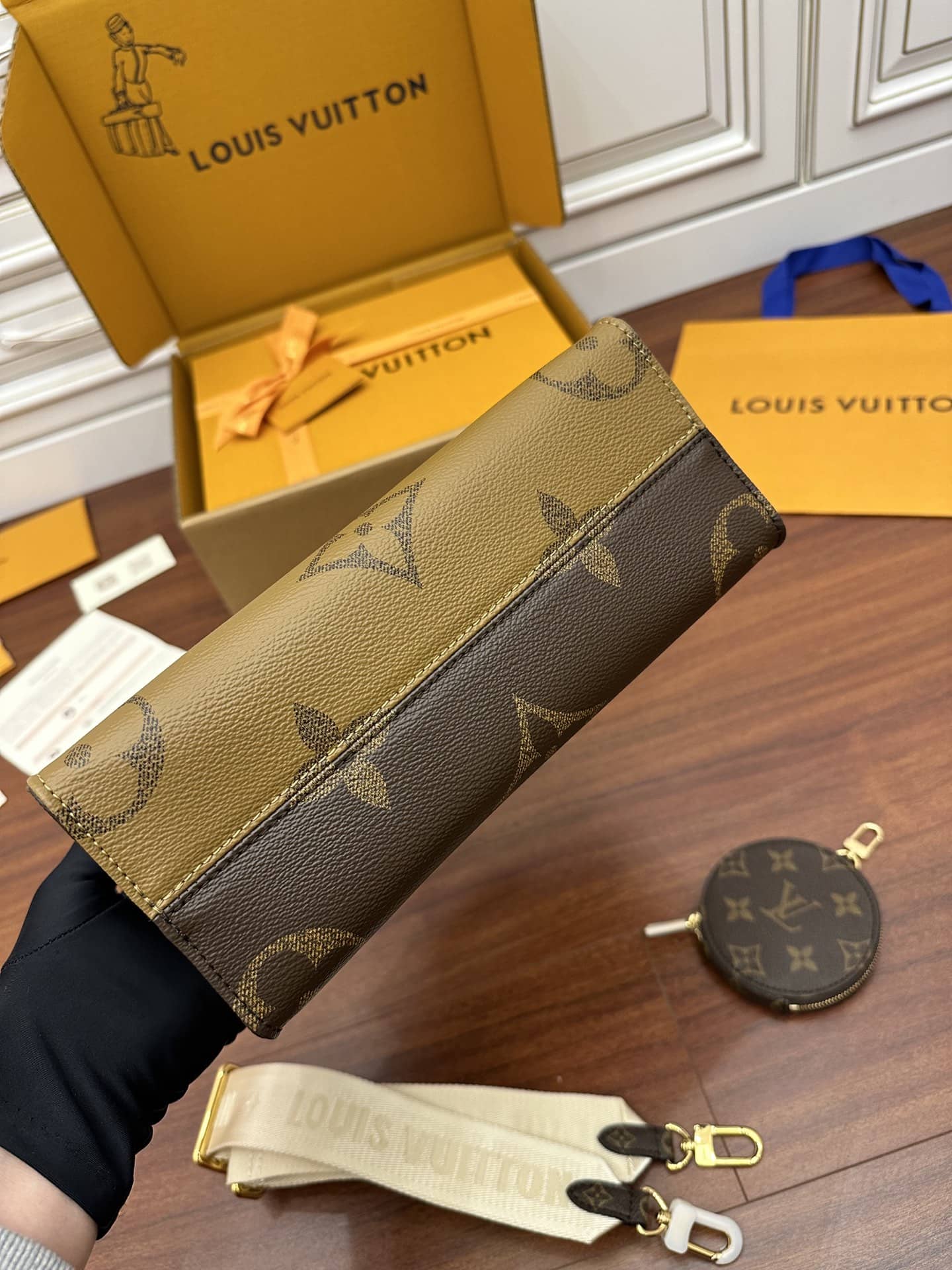 Bolsa Louis Vuitton OnTheGo PM