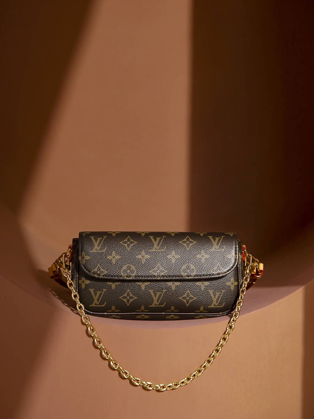 Bolsa Louis Vuitton  Wallet on Chain Ivy