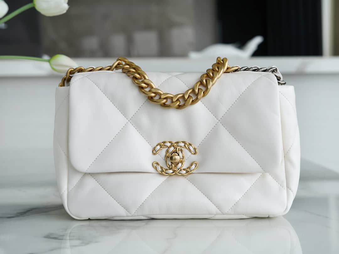Bolsa CHANEL 26CM 19BAG