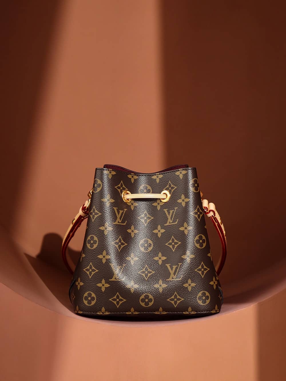 Bolsa Louis Vuitton NÉONOÉ BB
