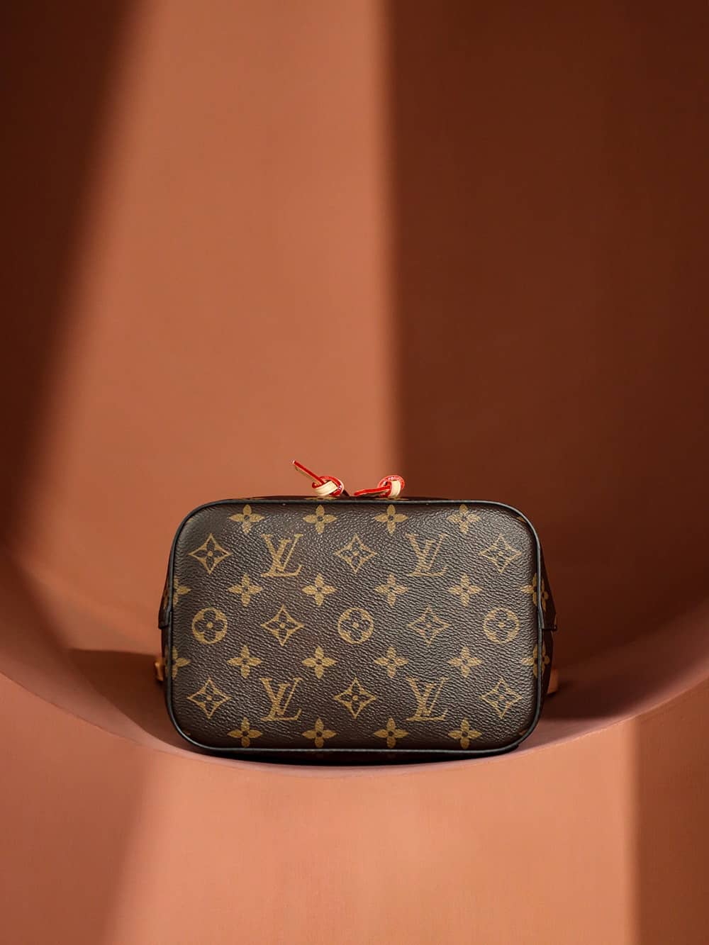 Bolsa Louis Vuitton NÉONOÉ BB