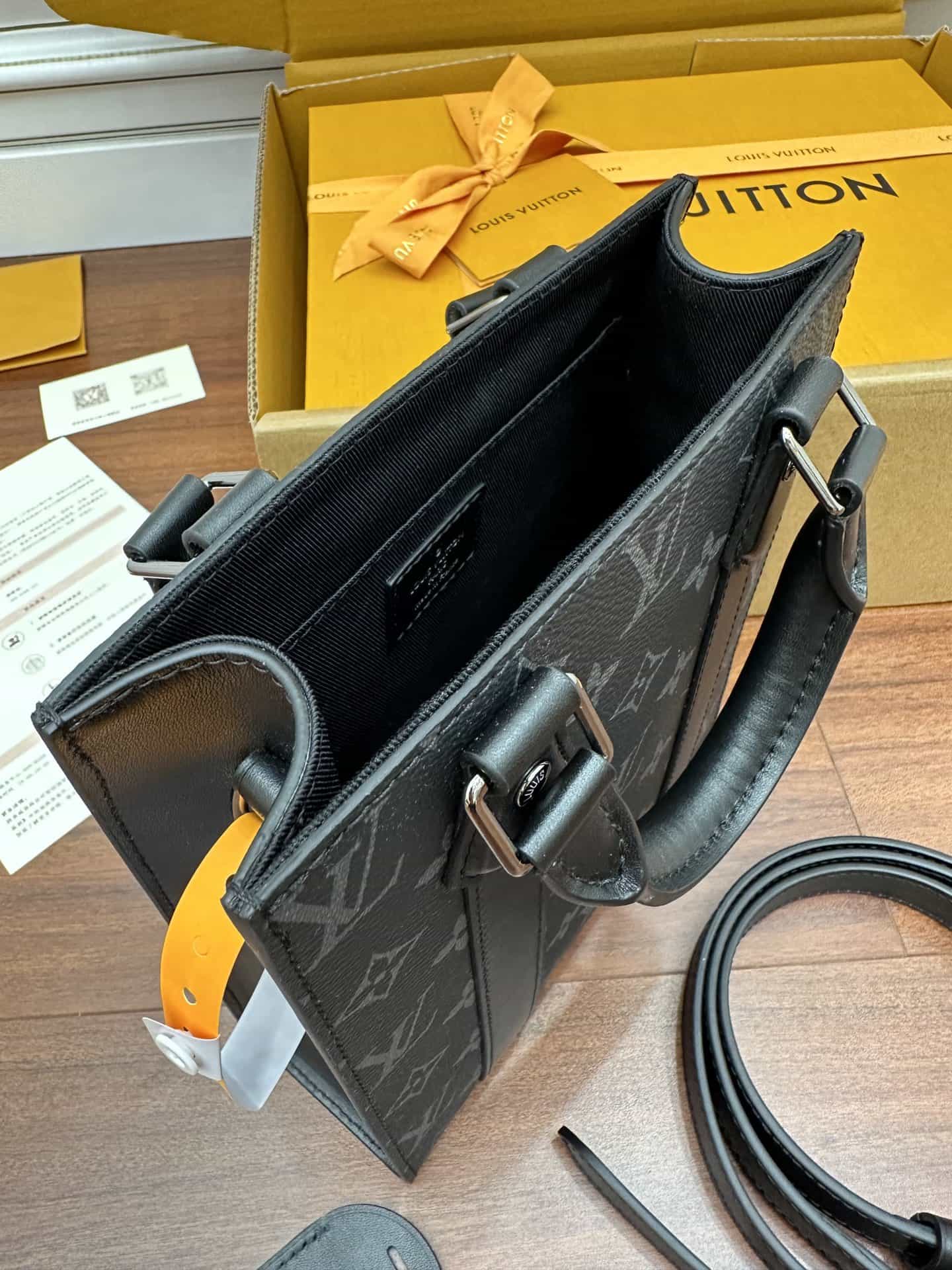Bolsa Louis Vuitton SAC PLAT