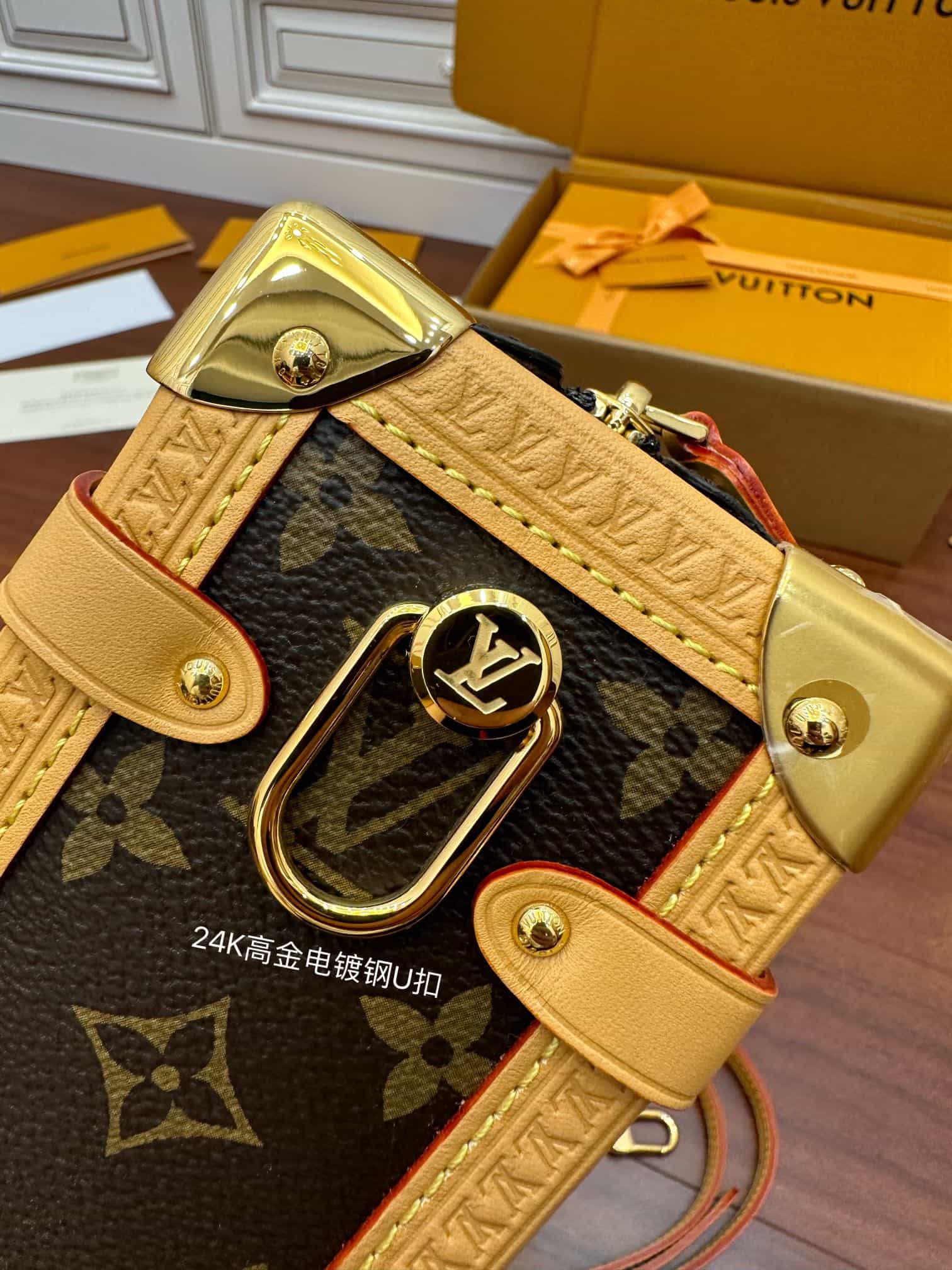Bolsa Louis Vuitton SIDE TRUNK