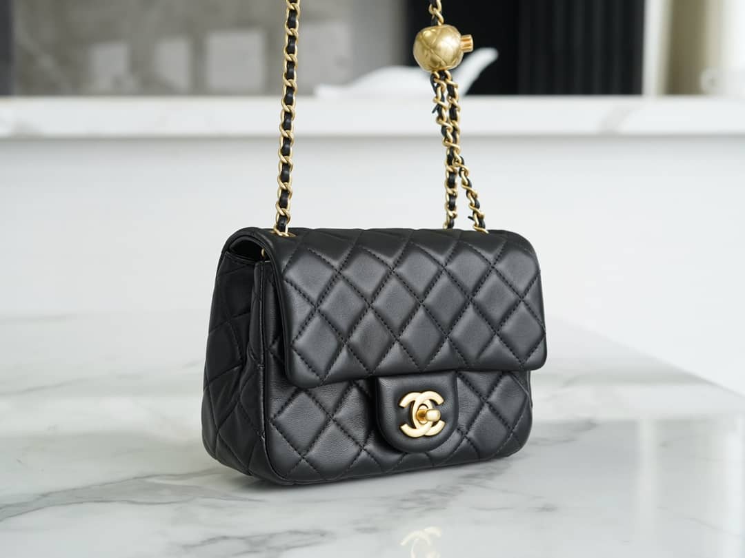 Bolsa CHANEL 18CM