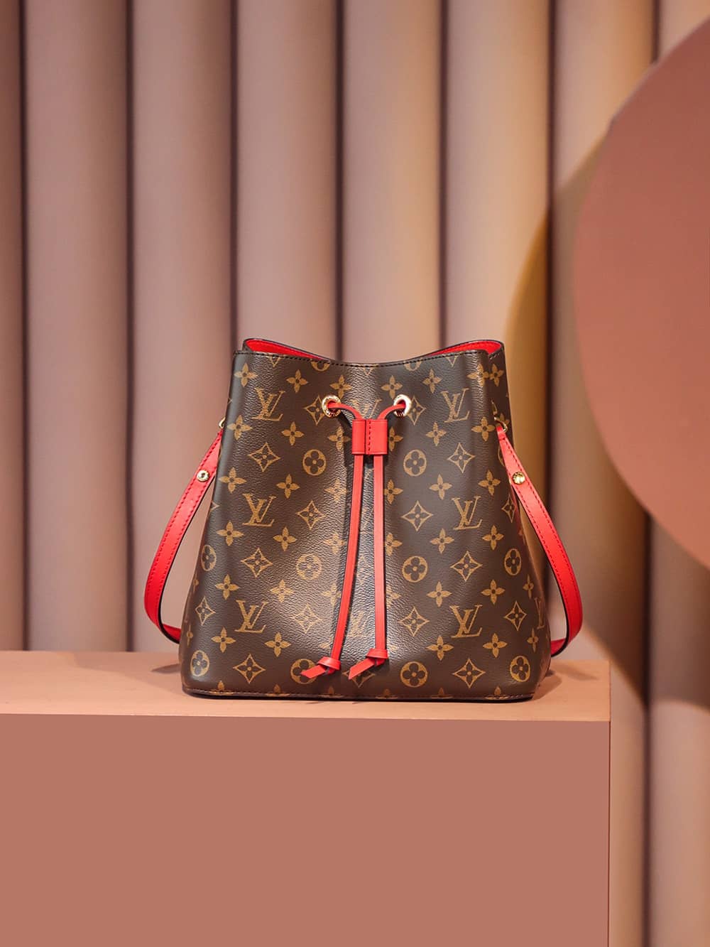 Bolsa Louis Vuitton NéoNoé