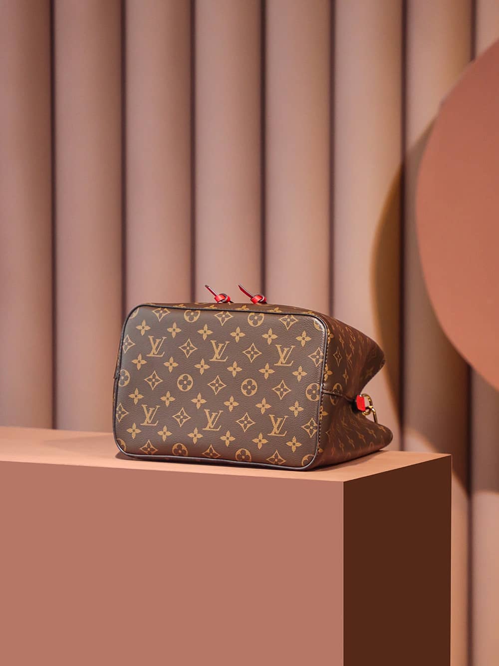 Bolsa Louis Vuitton NéoNoé