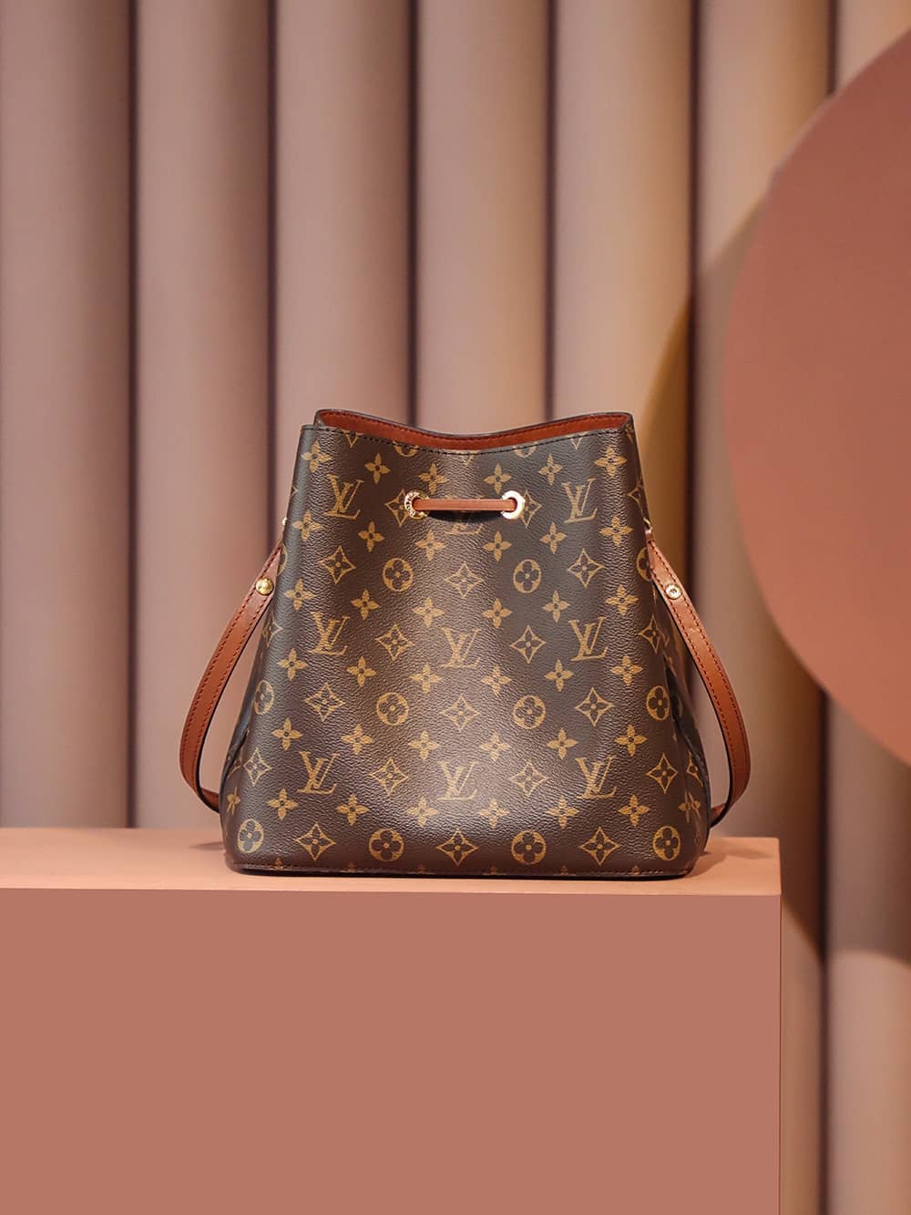 Bolsa Louis Vuitton NéoNoé
