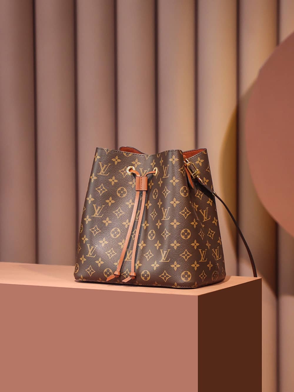 Bolsa Louis Vuitton NéoNoé