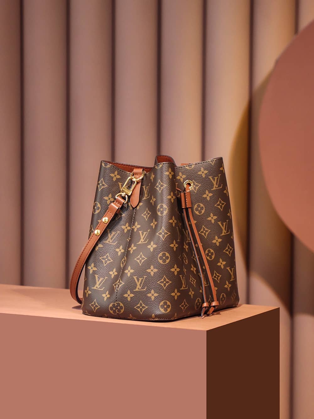 Bolsa Louis Vuitton NéoNoé