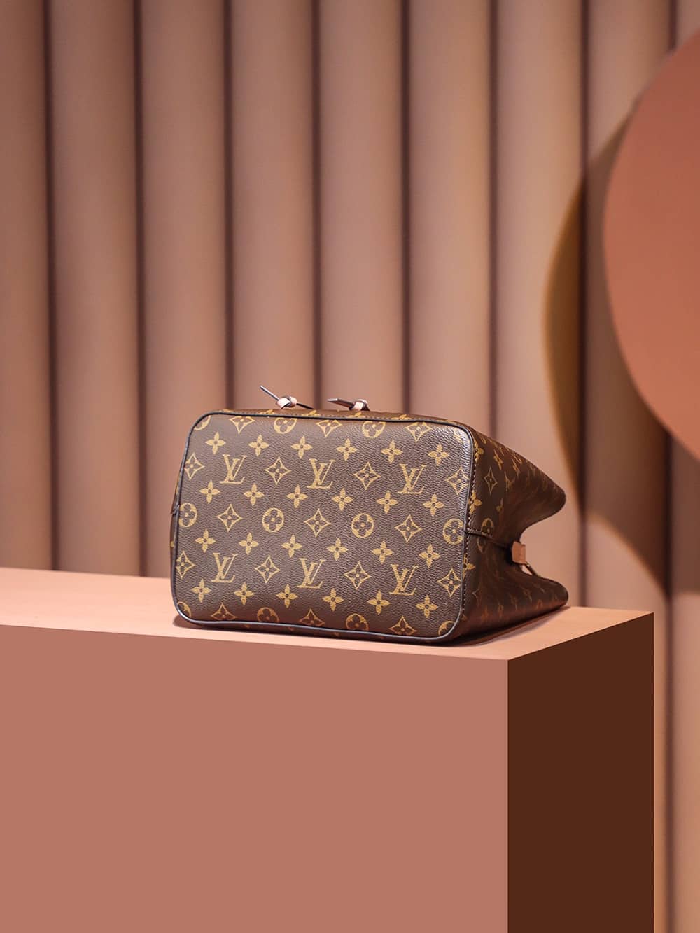Bolsa Louis Vuitton M44022 NéoNoé