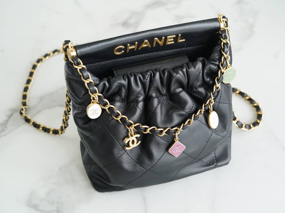 Bolsa CHANEL 23p mini 22bag
