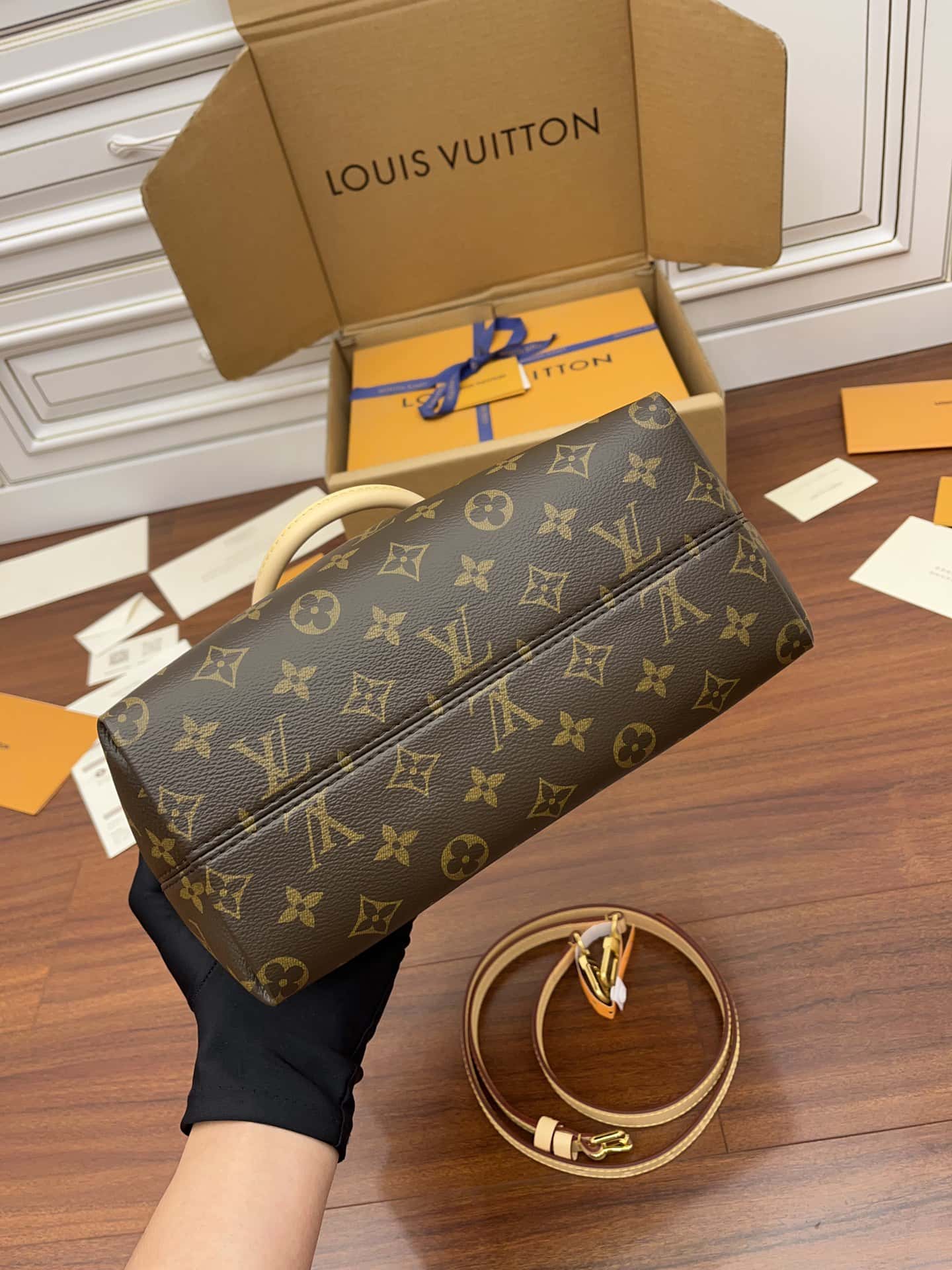 Bolsa Louis Vuitton Boétie PM