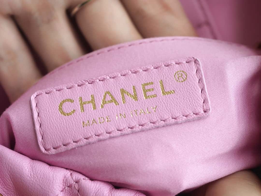 Bolsa CHANEL 23p mini 22bag