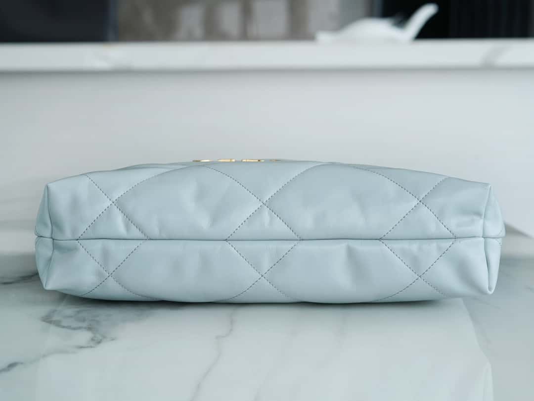 Bolsa CHANEL 22